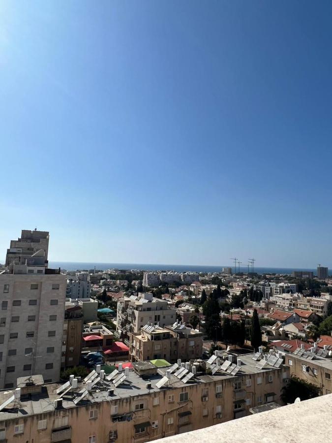 סטודיו חדש ויפה עם נוף לים Apartment Нетания Екстериор снимка