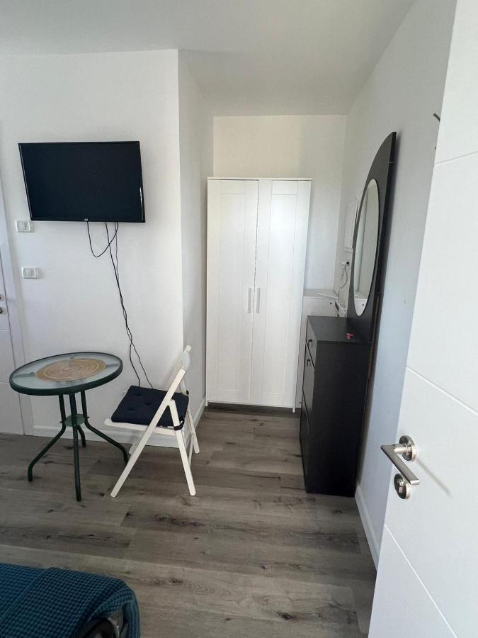 סטודיו חדש ויפה עם נוף לים Apartment Нетания Екстериор снимка
