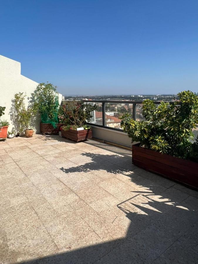 סטודיו חדש ויפה עם נוף לים Apartment Нетания Екстериор снимка